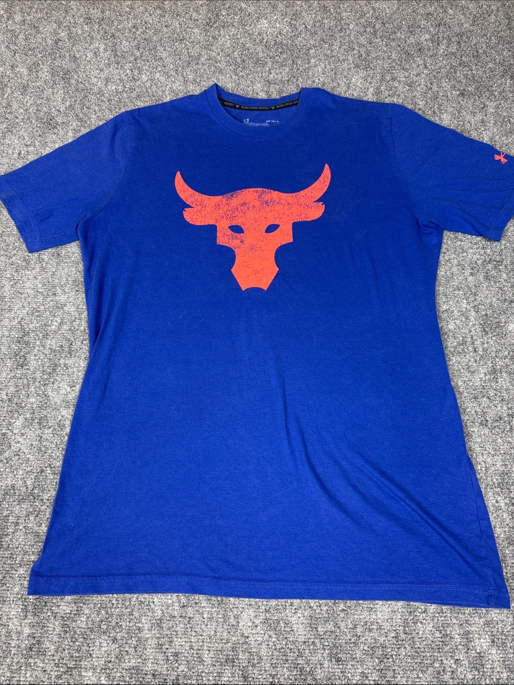 Under Armour Men’s Royal Blue Short Sleeve Tee with Orange Bull Logo